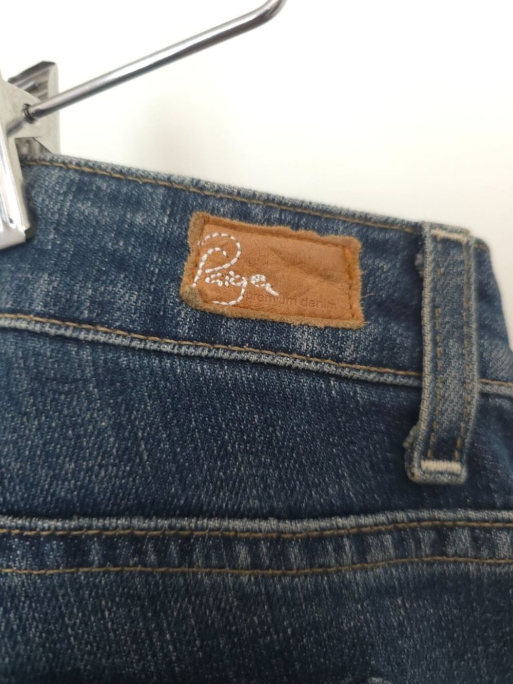 Y2K PAIGE Premium Denim ROBERTSON Mid-Rise Blue Flare Jeans Sz 30 - Made In USA - Picture 6 of 9